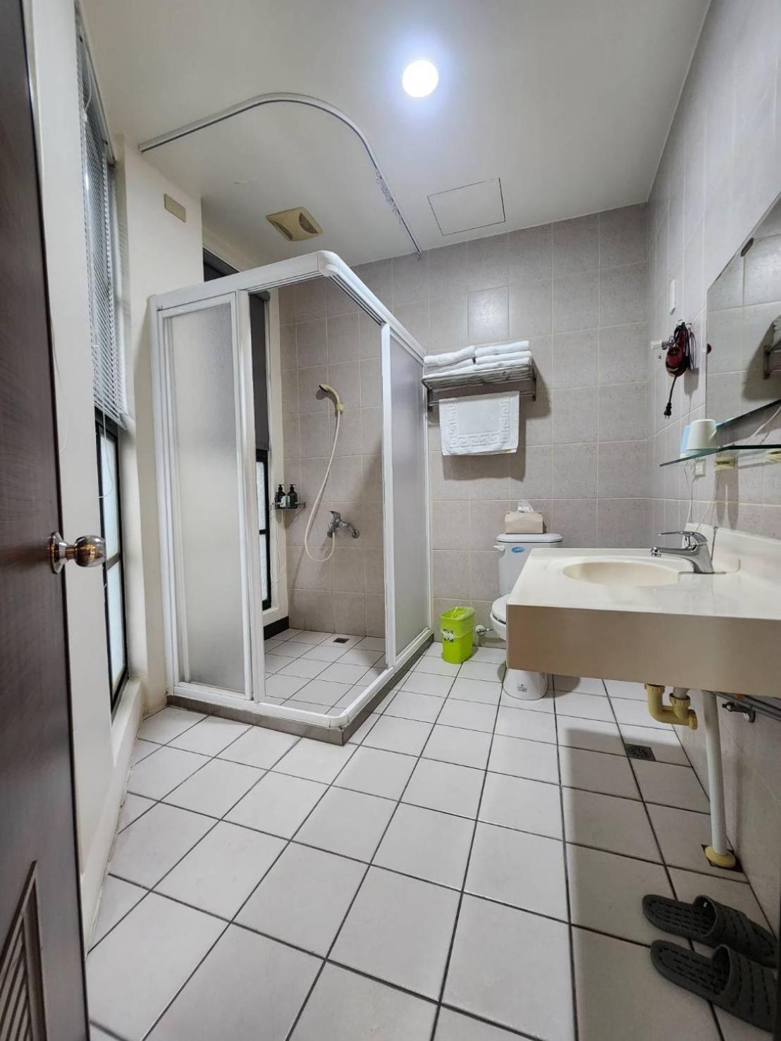 Jia-Jia Business Hotel Лодун Экстерьер фото